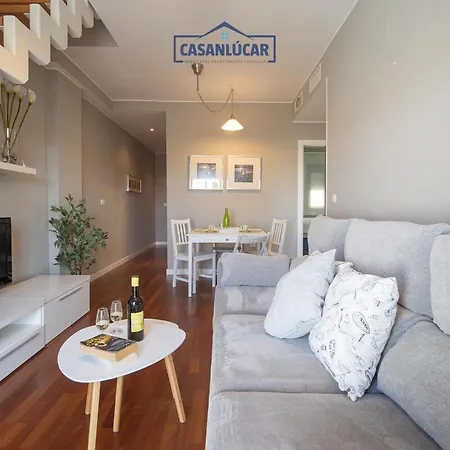 Atico Molinillo Apartmán *